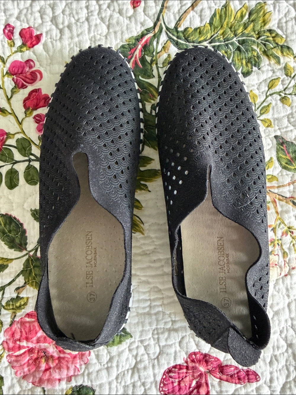 Ilse Jacobsen Black Perforated Slip-On Flats